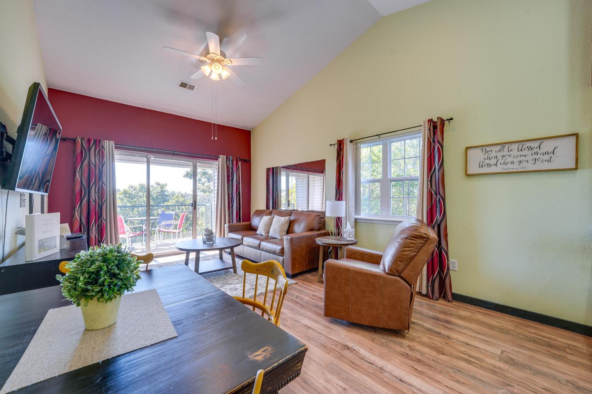 Vibrant Holiday Hills Resort Condo With Balcony Branson Esterno foto